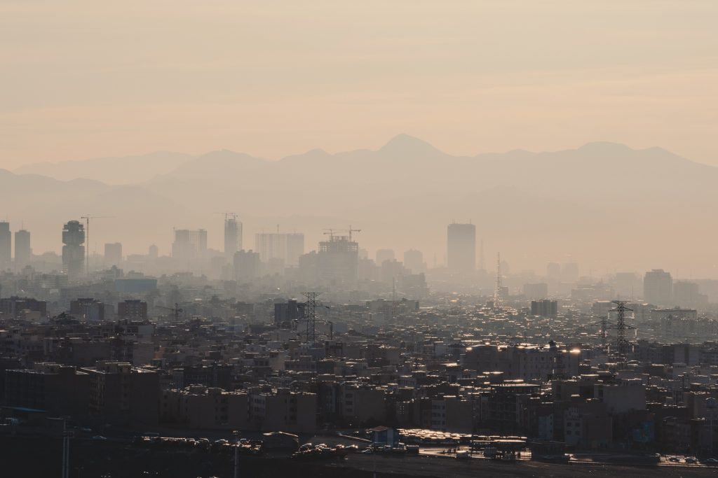Kentsel Hava Kirliliği, @Amir Hosseini, Unsplash